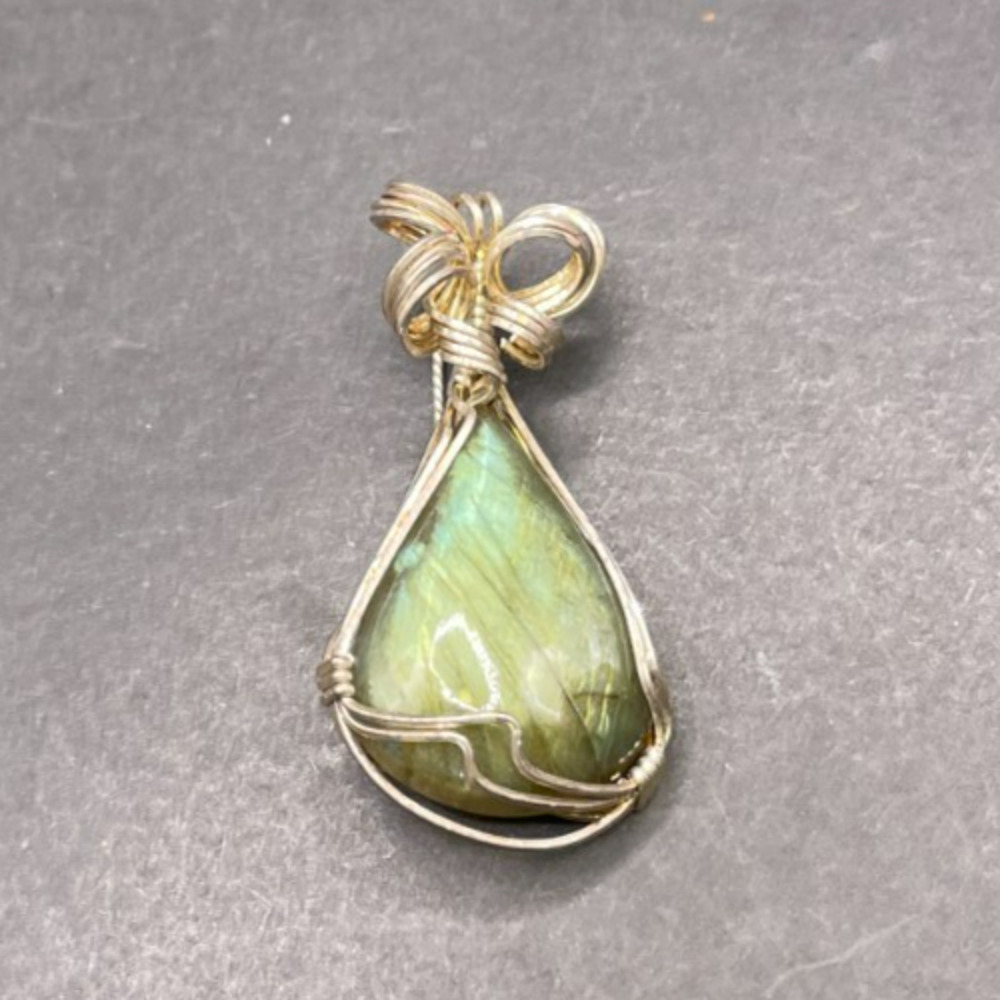 Wire Wrapped Green Labradorite Pear Gemstone Pendant Silver Tone Craft Jewelry